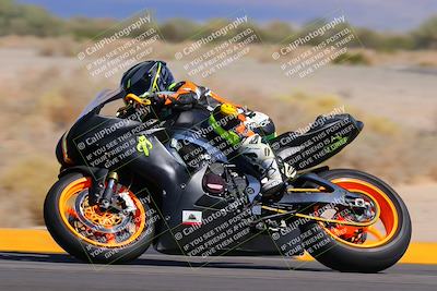 media/Oct-08-2022-SoCal Trackdays (Sat) [[1fc3beec89]]/Turn 16 (125pm)/